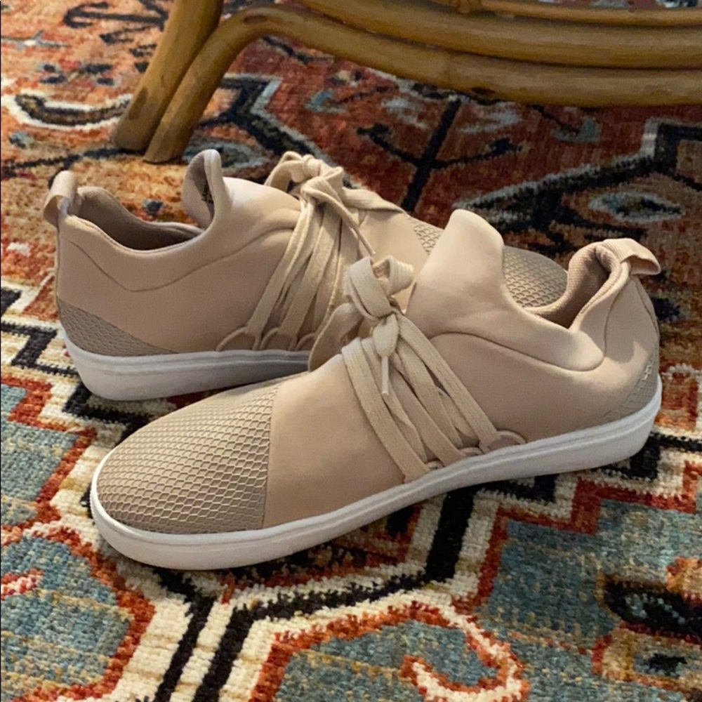 Steve Madden Sneakers